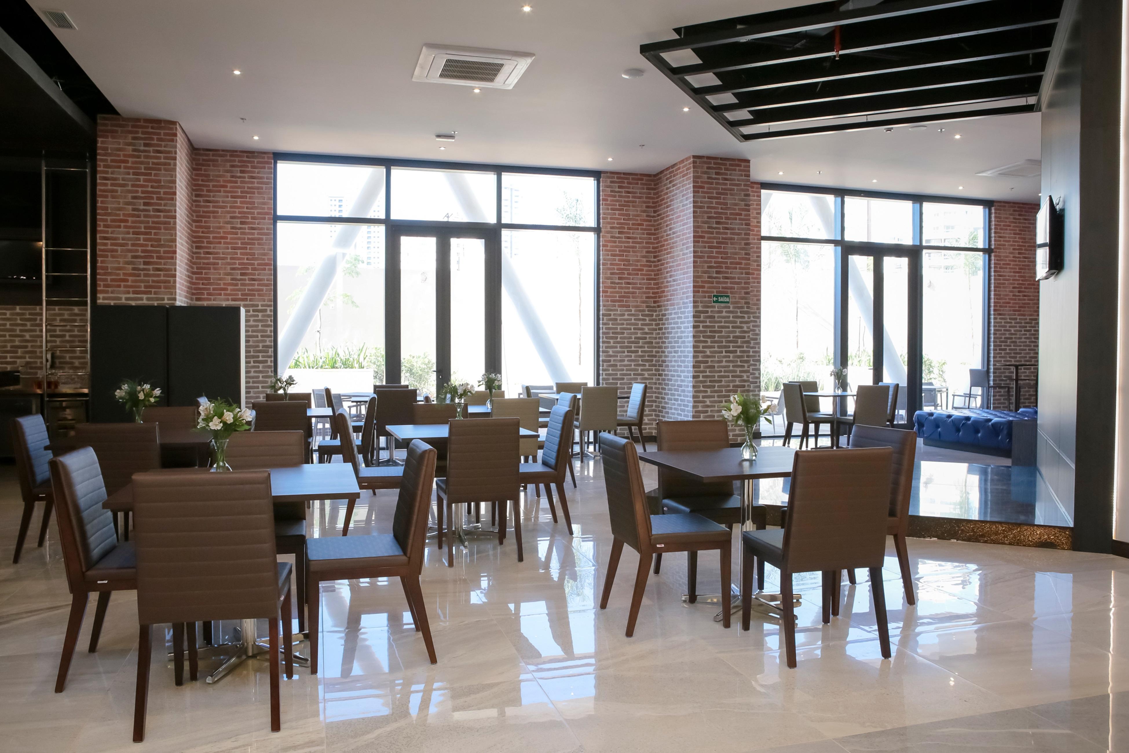 ホテル Tryp By Wyndham リベイラン・プレト エクステリア 写真 The interior of the hotel