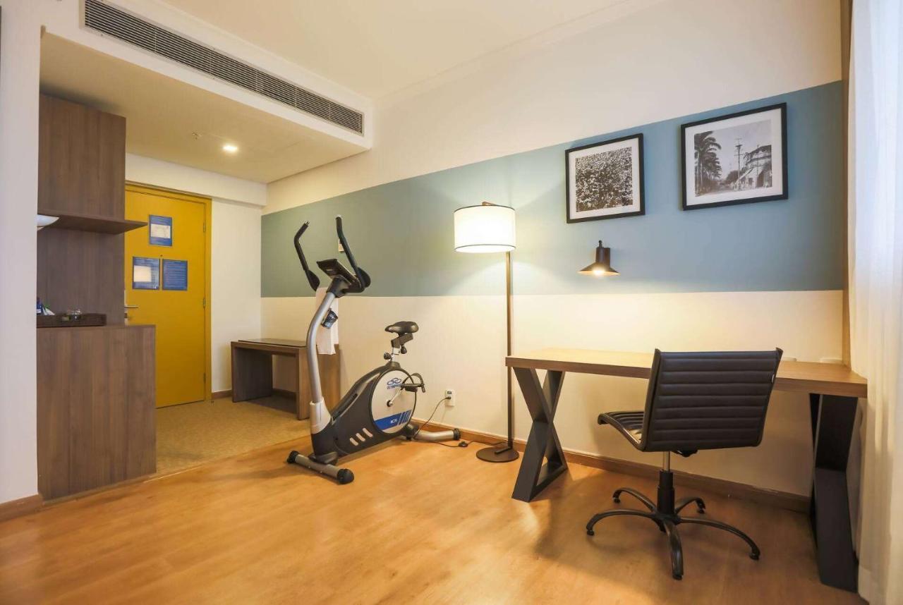 ホテル Tryp By Wyndham リベイラン・プレト エクステリア 写真 A typical room at the hotel