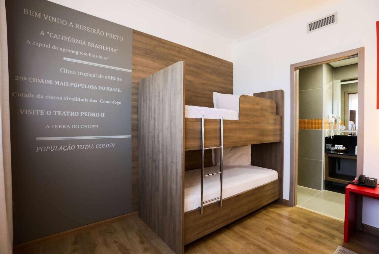 ホテル Tryp By Wyndham リベイラン・プレト エクステリア 写真 A typical room at a hotel