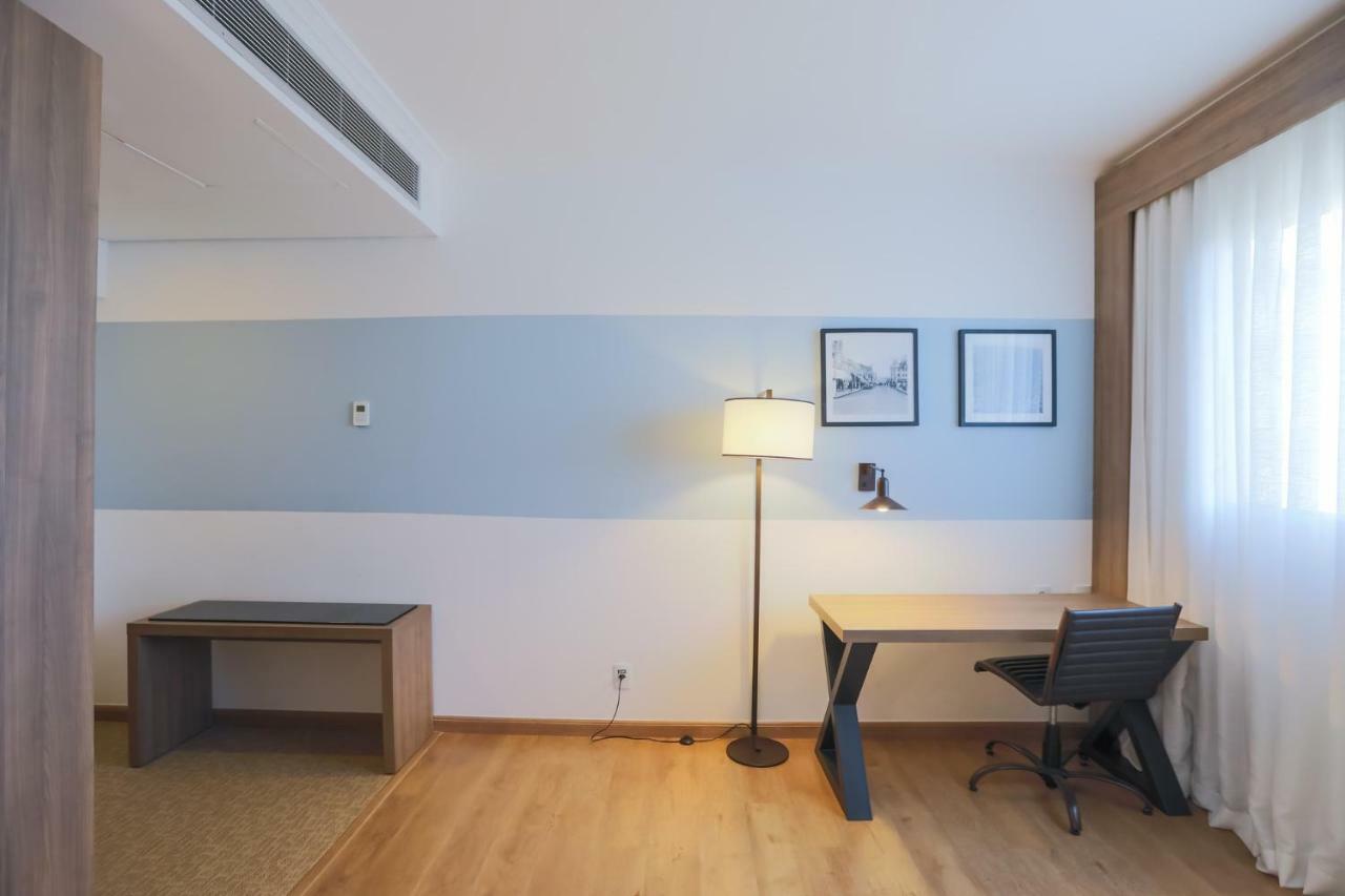 ホテル Tryp By Wyndham リベイラン・プレト エクステリア 写真 A room at the hotel