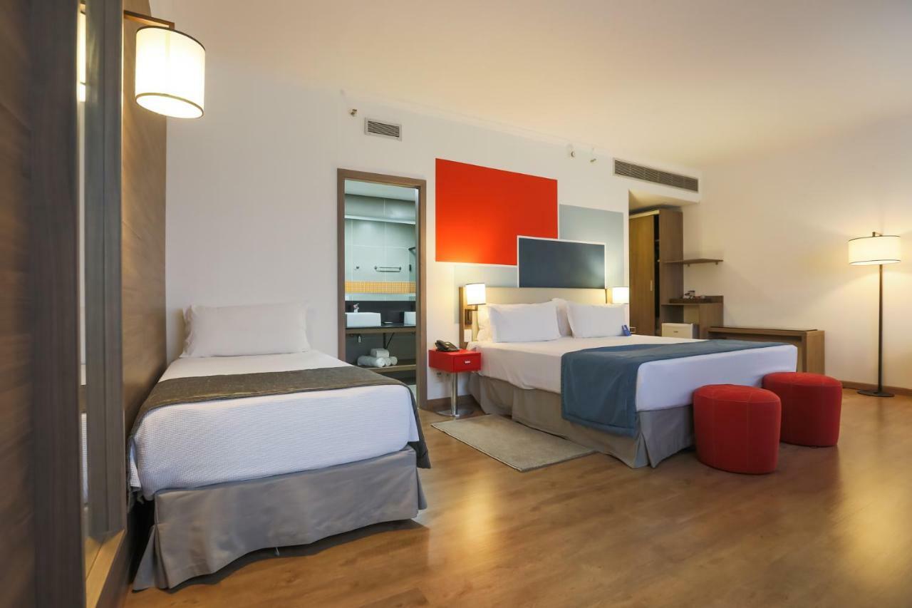 ホテル Tryp By Wyndham リベイラン・プレト エクステリア 写真 A room at the hotel