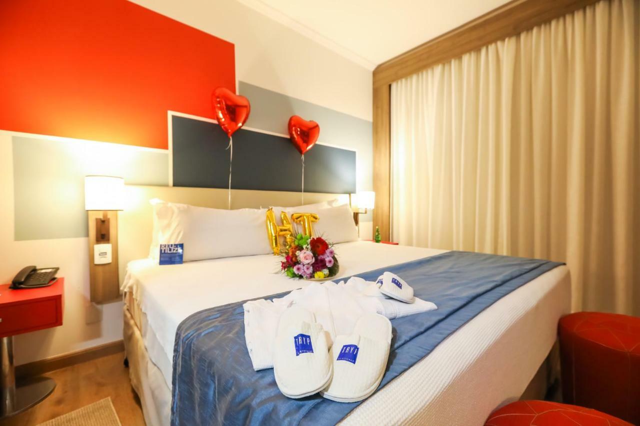 ホテル Tryp By Wyndham リベイラン・プレト エクステリア 写真 A room at the hotel