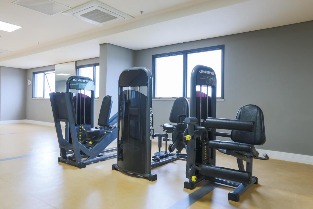 ホテル Tryp By Wyndham リベイラン・プレト エクステリア 写真 Leg press and leg curl machines